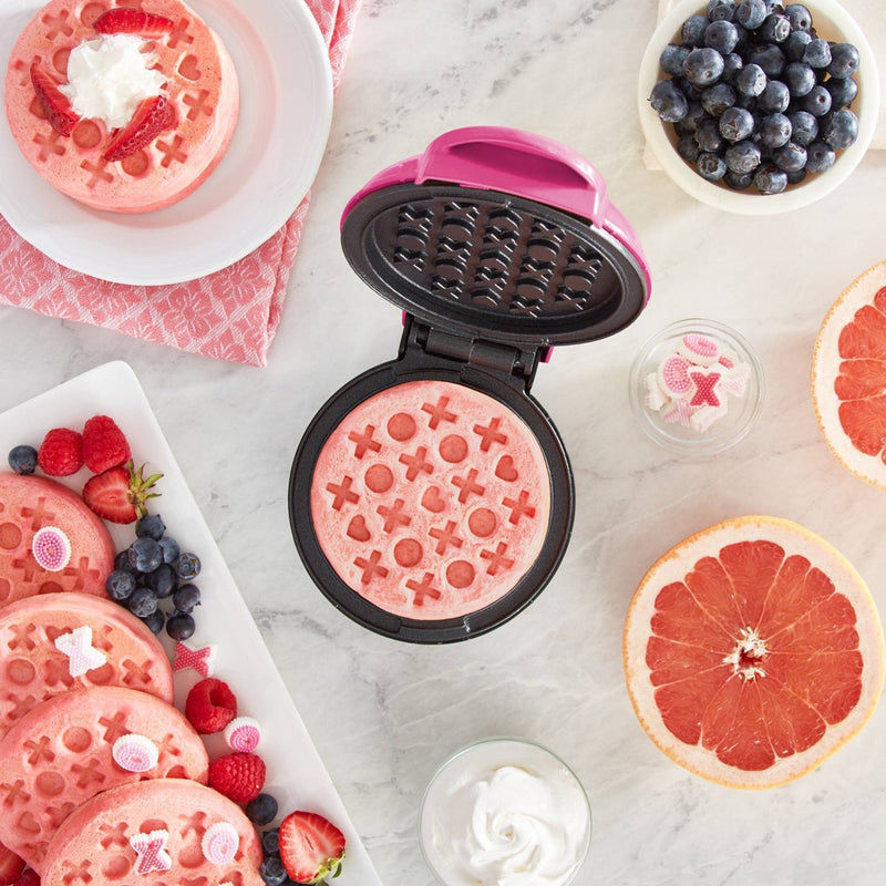 Dash XOXO Waffle Maker Magenta