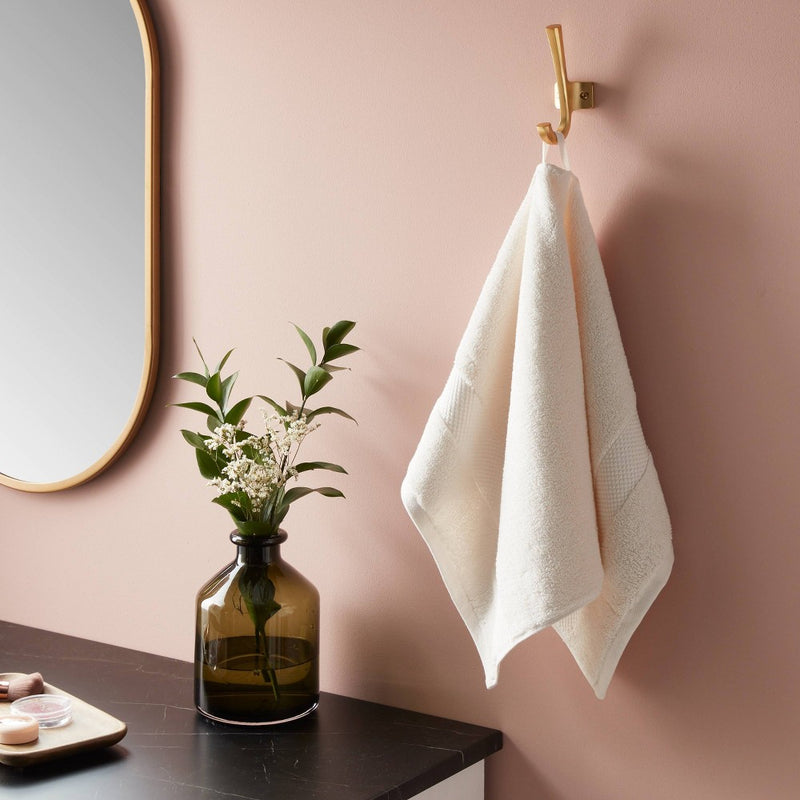 Performance Plus Hand Towel Cream - Threshold