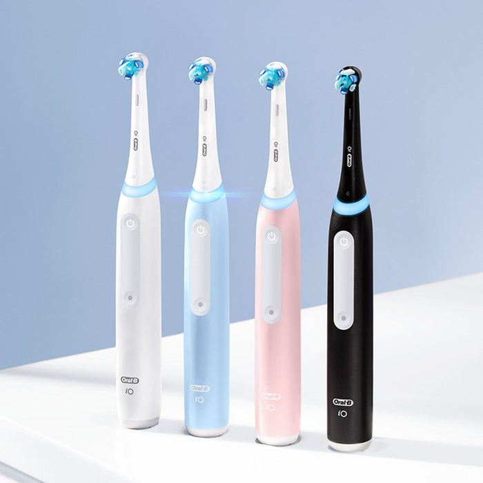 Oral-B iO3 Electric Toothbrush with Ultimate Clean Brush Head and Charger
