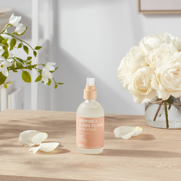 3.38 fl oz Room Spray Peach, Jasmine and Ylang Ylang - Threshold
