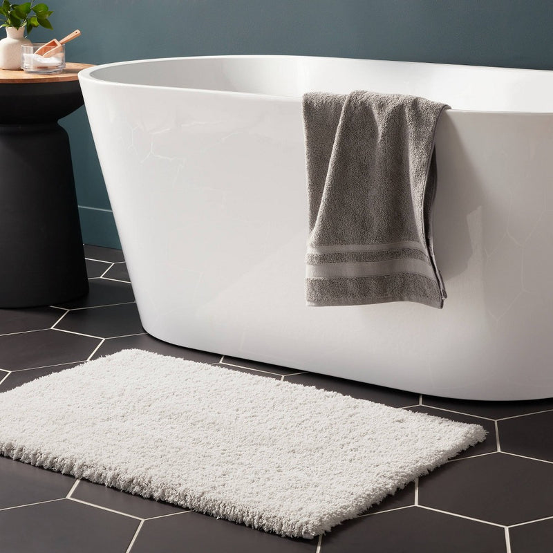 21"x34" Spa Plush Bath Rug Light Gray - Threshold