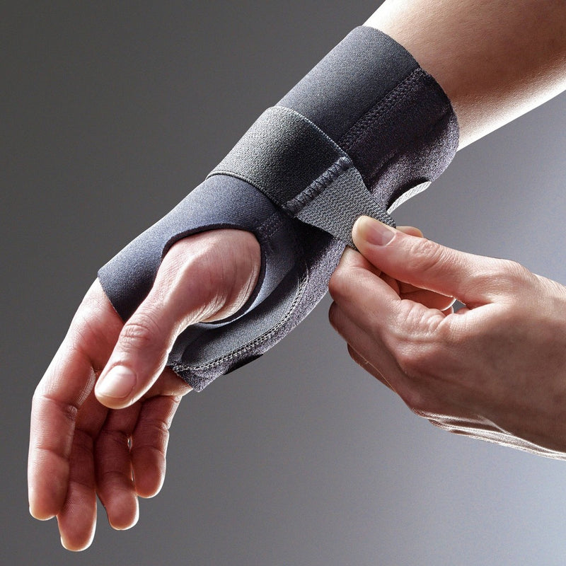 FUTURO Compression Stabilizing Wrist Brace, Right Hand, L/XL