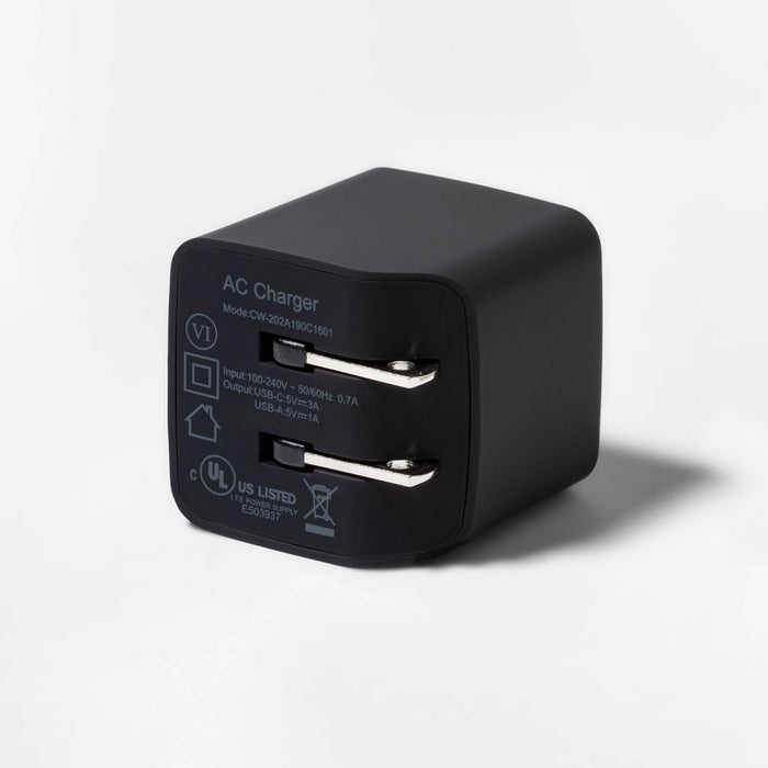 2-Port Wall Charger 15W USB-C & 5W USB-A (with 6' Lightning to USB-A Cable) - heyday Black/Gold