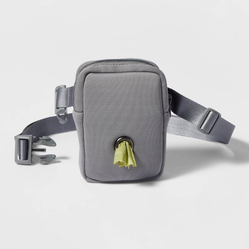 Treat Pouch with Waste Bag Dispenser - Boots & Barkley