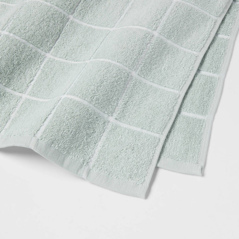 Oversized Grid Everyday Bath Towel Mint - Room Essentials