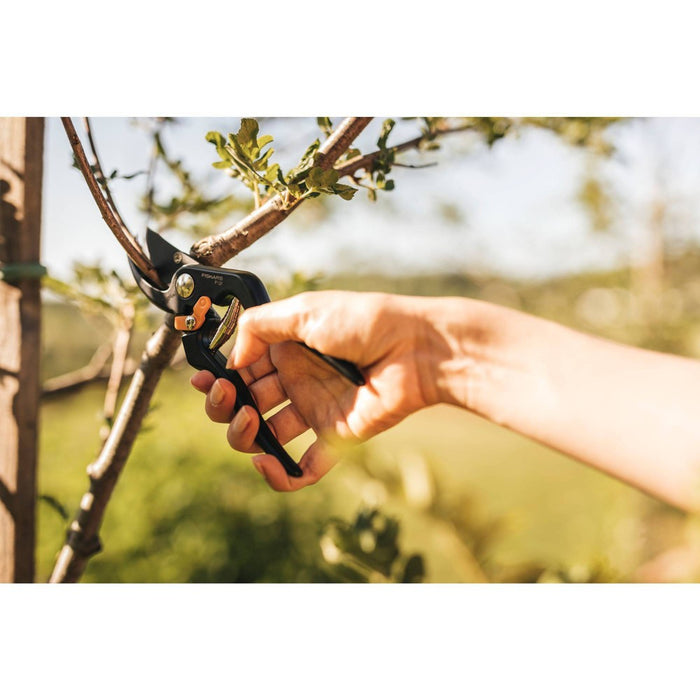 Fiskars P131 Bypass Pruner