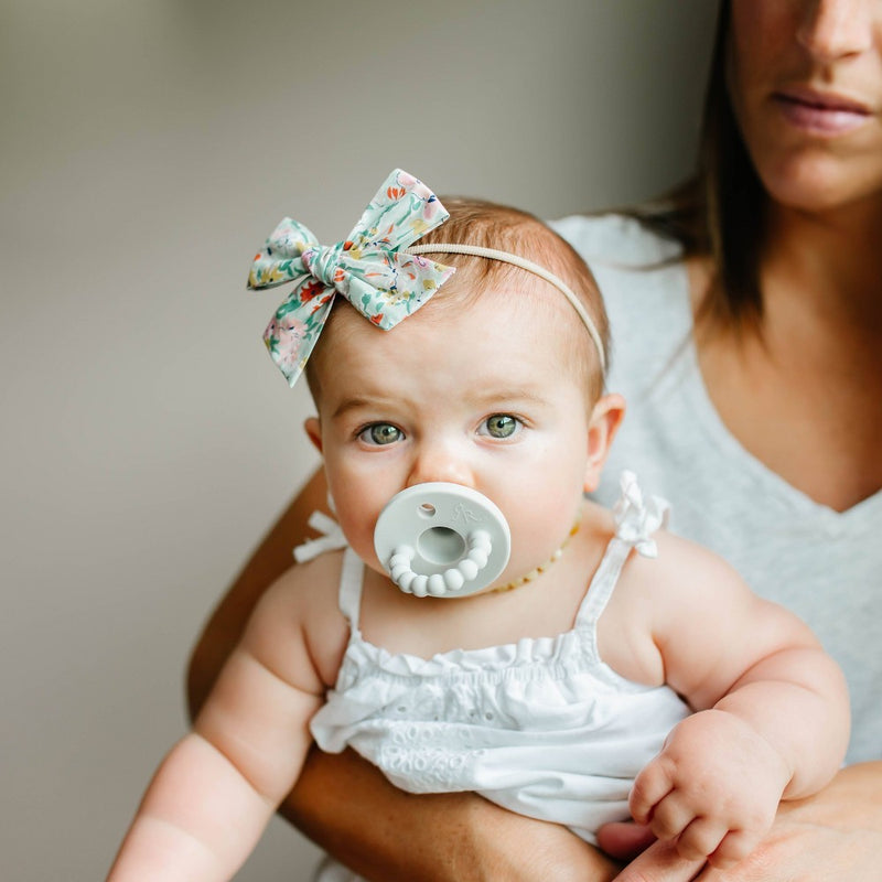 Ryan & Rose Neutral Round Pacifier - Gray and White - 2pk