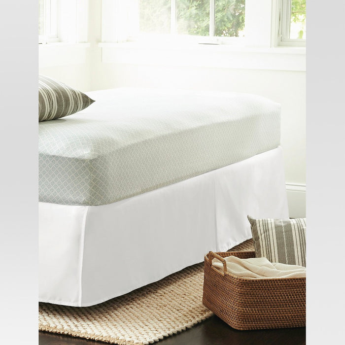 White Wrinkle-Resistant Cotton Bed Skirt (Queen) - Threshold