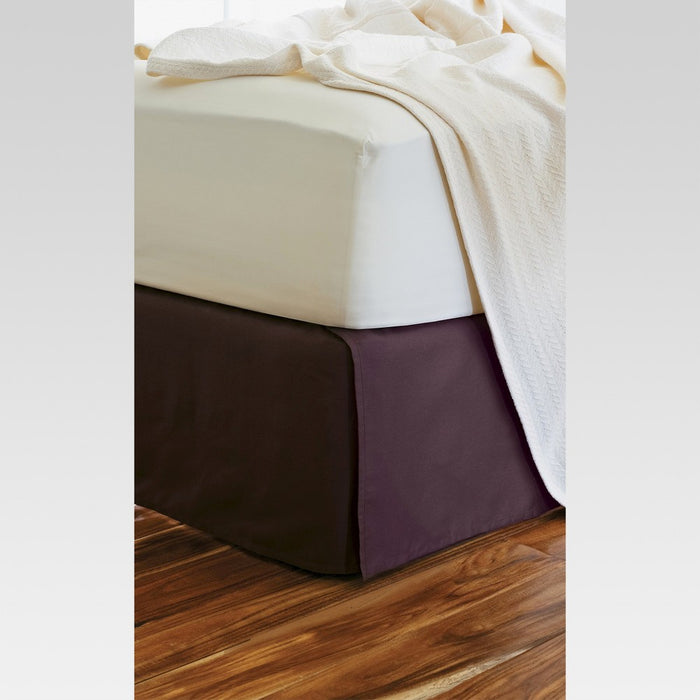 White Wrinkle-Resistant Cotton Bed Skirt (Queen) - Threshold