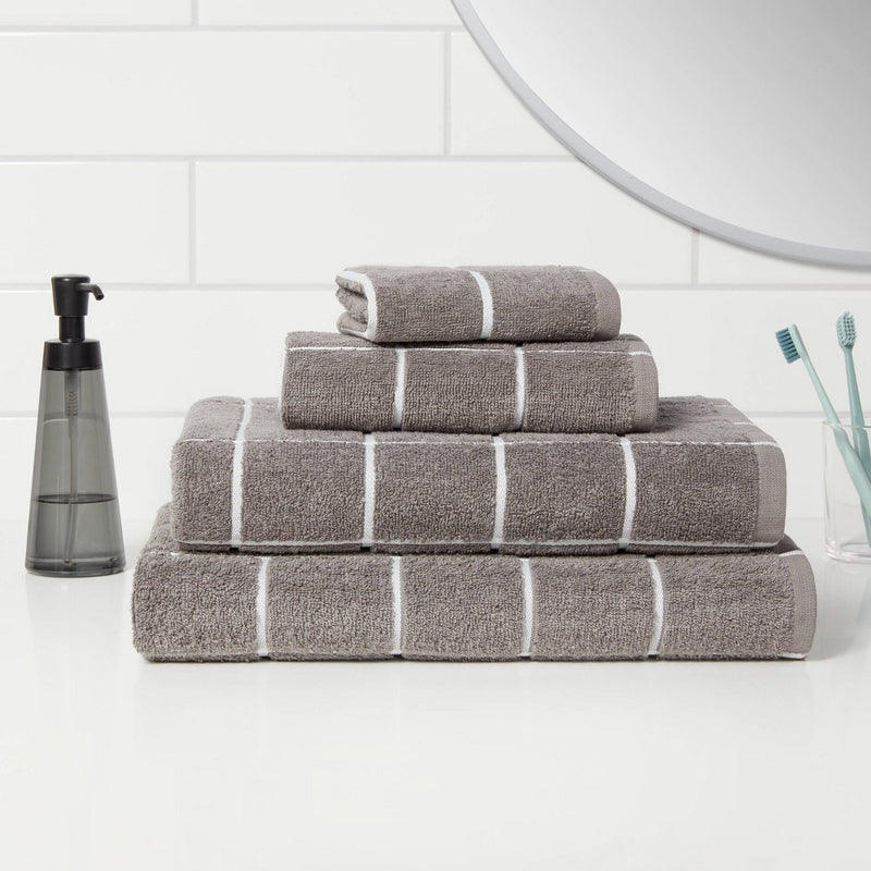 Oversized Grid Everyday Bath Towel Dark Gray - Room Essentials