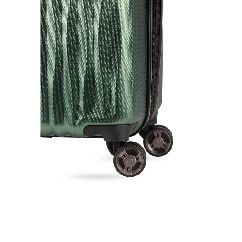 SWISSGEAR Energie Hardside Carry On Spinner Suitcase - Verdun Green