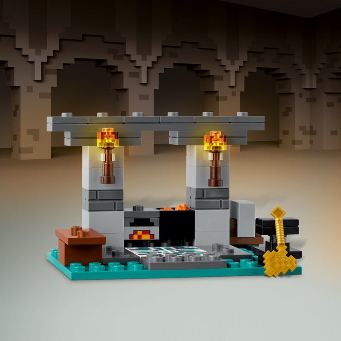LEGO Minecraft The Armory Building Set 21252