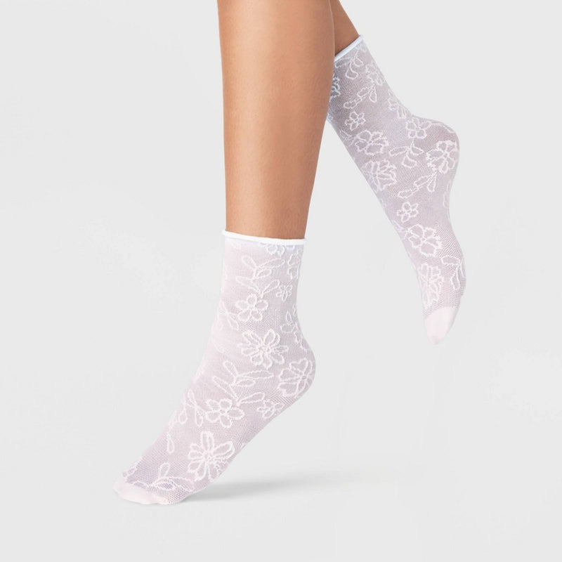 Women's Floral Sheer Anklet Socks with Roll Top - A New Day White 4-10