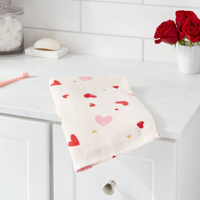 Scattered Hearts Hand Towel White - Threshold