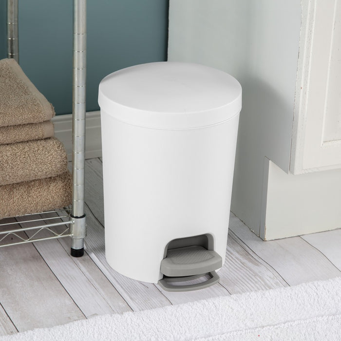 1.6gal Round Step Trash Can - Brightroom