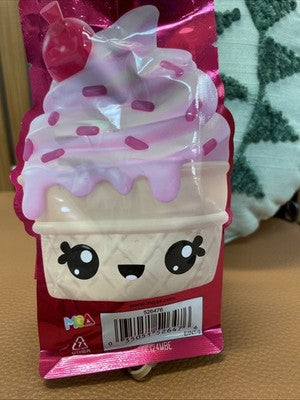 Bratz x Hello Kitty and Friends - Fianna