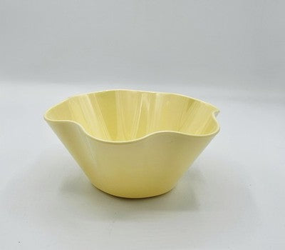 BRAND NEW Greg Natale Set of 4 Melamine Flora Bowls in Ombre Yellow