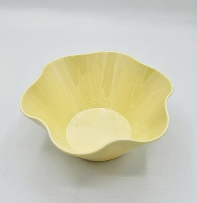 BRAND NEW Greg Natale Set of 4 Melamine Flora Bowls in Ombre Yellow