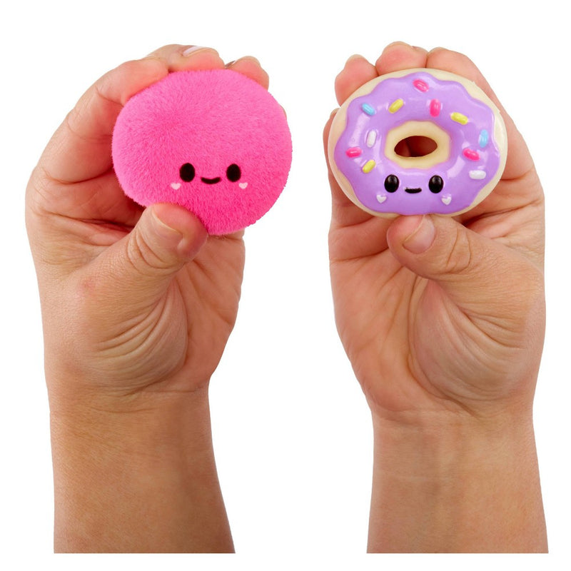 Fluffie Stuffiez Popcorn & Heart Candy Minis Collectible Feature