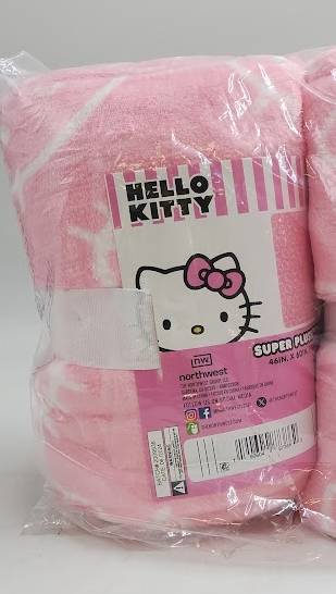 Hello Kitty Kids' Micro throw
