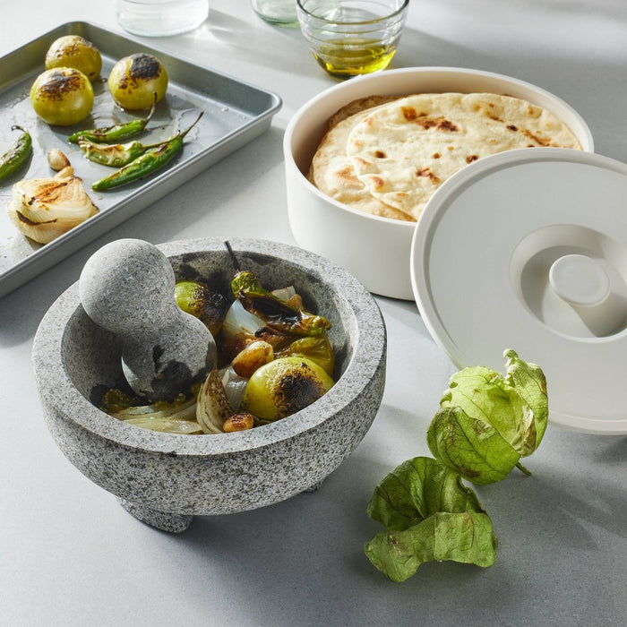 8" Granite Molcajete & Pestle - Figmint