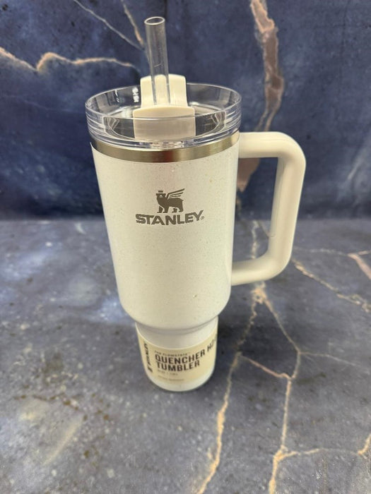Stanley 40 oz Stainless Steel H2.0 Flowstate Quencher Tumbler Pearl