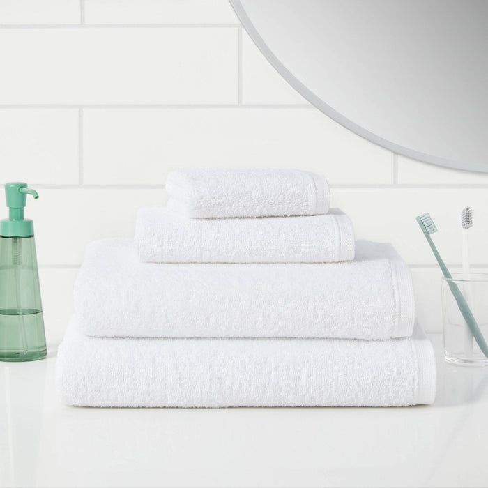 Oversized Everyday Bath Towel White - Room Essentials