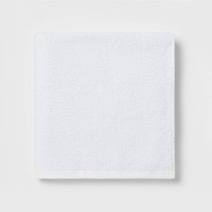 Oversized Everyday Bath Towel White - Room Essentials