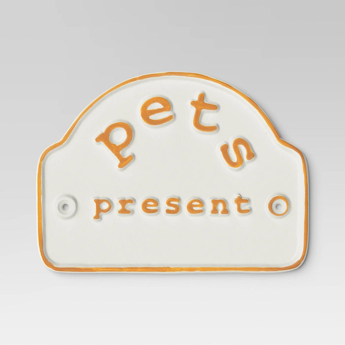 Cast Metal Garden Sign "Pets Present" - Threshold