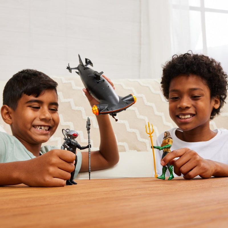DC Comics Aquaman vs Black Manta Battle Action Figure Playset