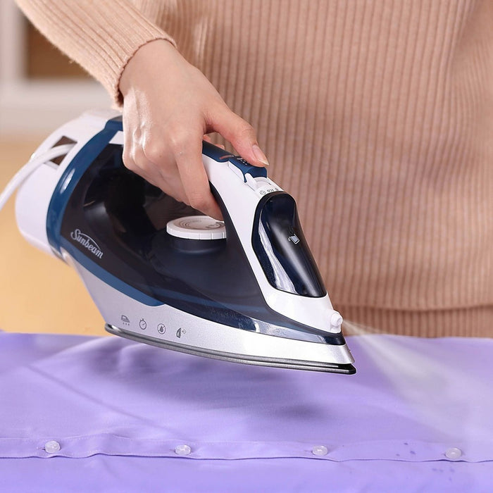 Sunbeam 1700W Steam Iron with Retractable Cord and Shot of Steam Feature