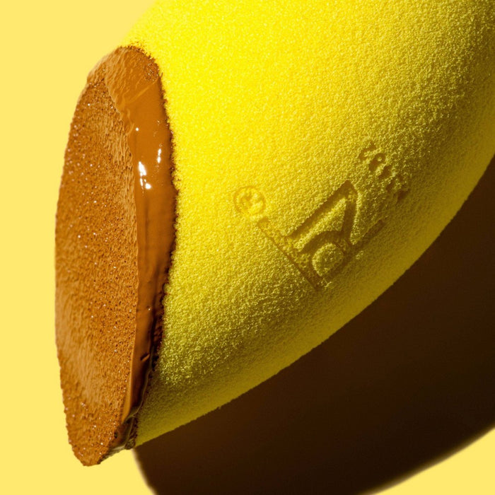 Real Techniques Miracle Makeup Concealer Sponge