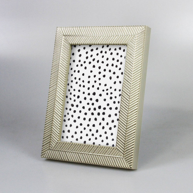4" x 6" Organic Herringbone Tabletop Frame Gold/White - Threshold: Modern Style, Easel Back, Glass