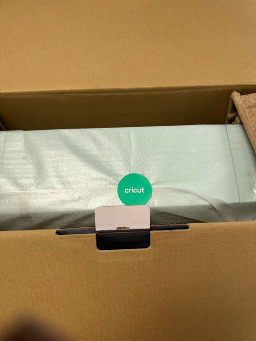 Cricut Explore 3 SEE DETAILS COLOR VARIES (LOCAL PICKUP ONLY)