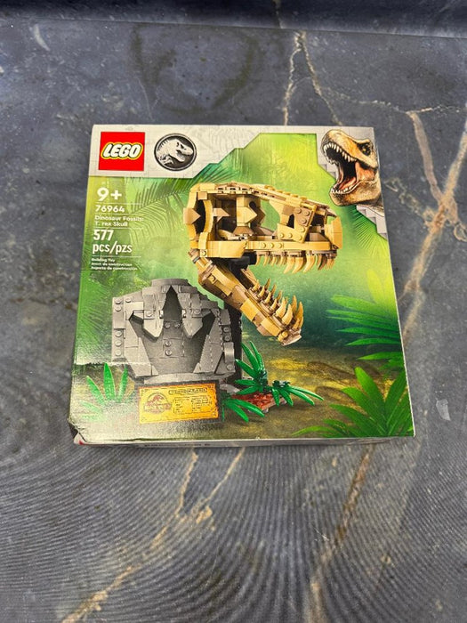 LEGO Jurassic World Dinosaur Fossils: T. rex Skull Toy 76964 SEE DETAILS