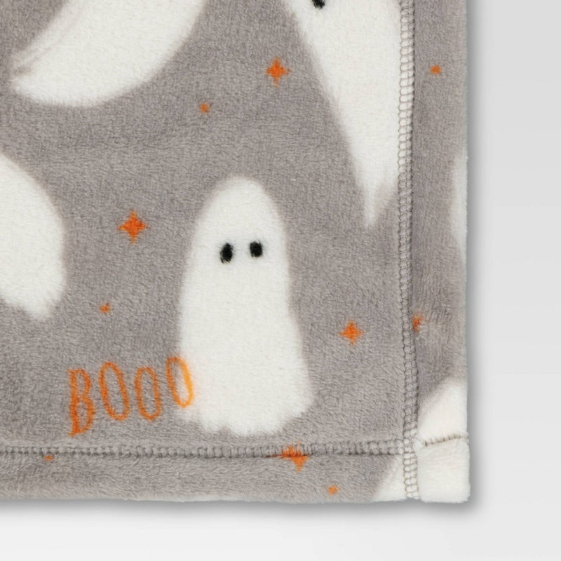 Ghost Printed Plush Halloween Throw Blanket Gray/Ivory - Hyde & EEK! Boutique: Knitted, Recycled Polyester, 50x60", Machine Washable