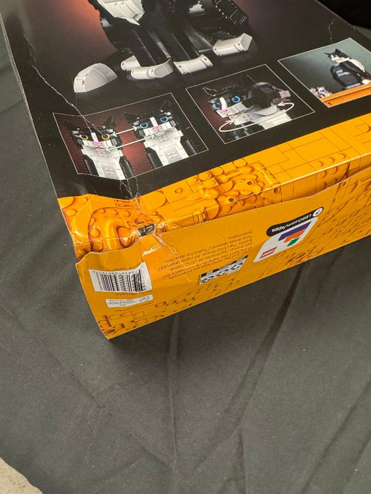 LEGO Ideas Tuxedo Cat 21349 SEE DETAILS