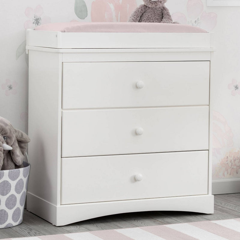Delta Children Skylar 3 Drawer Dresser with Changing Top and Interlocking Drawers - Bianca White (LOCAL PICKUP ONLY)