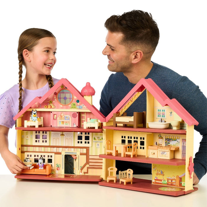 Bluey Ultimate Lights & Sounds Playhouse with Muffin & Socks (Target Exclusive)