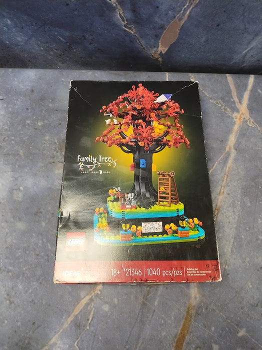 LEGO Ideas Family Tree Home Decor Building Set 21346 SEE DETAILS