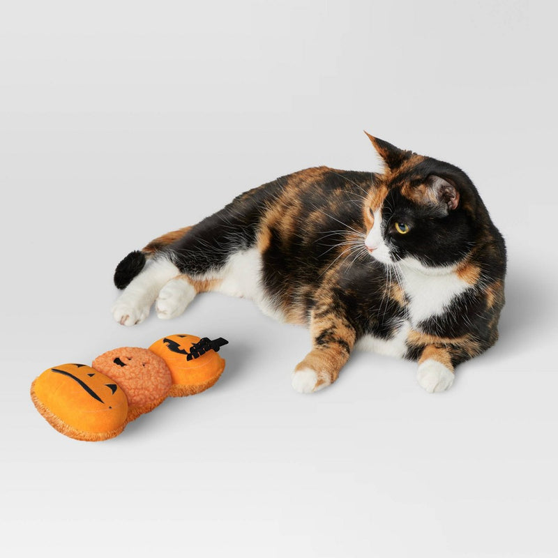 Halloween Kicker Classic Stacked Pumpkins Plush Cat Toy - Hyde & EEK! Boutique