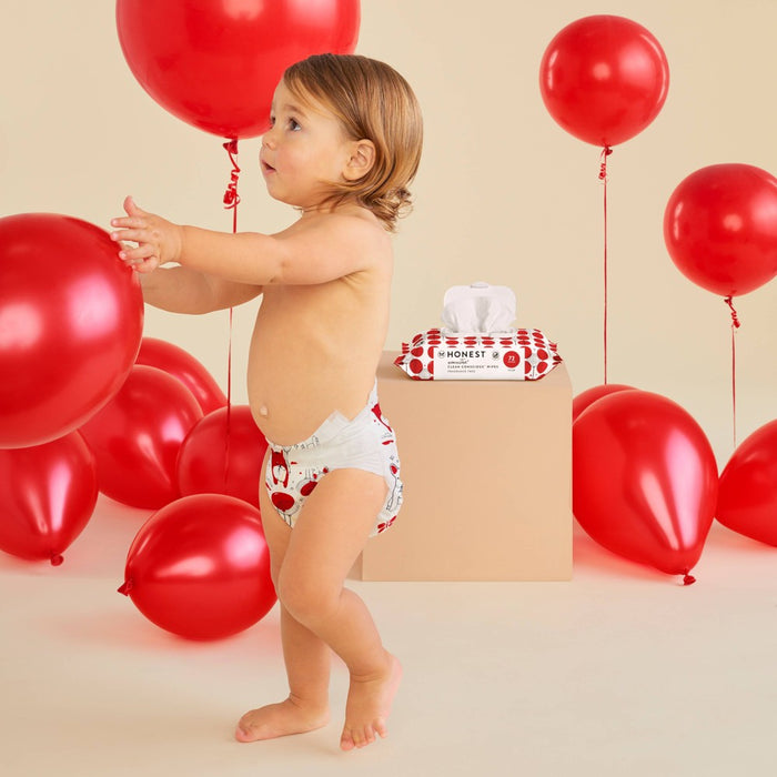 The Honest Company Clean Conscious Disposable Diapers In-RED-Ibly Delicious & So Fetch - Size 4 - 54ct