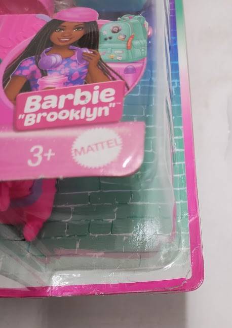 Barbie "Brooklyn" Roberts Travel Playset *SEE DETAILS*