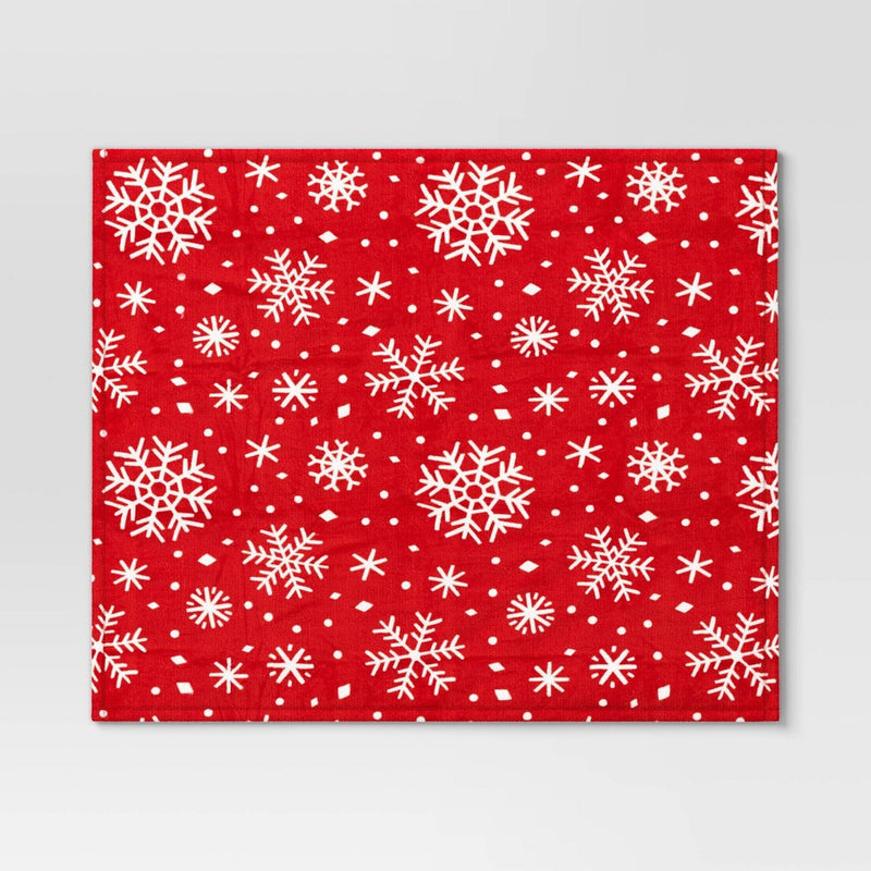 Christmas Snowflake Printed Plush Throw Blanket Red - Wondershop