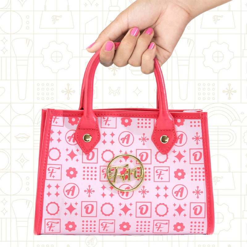 FAO Schwarz Rockefeller Handbag & Accessories