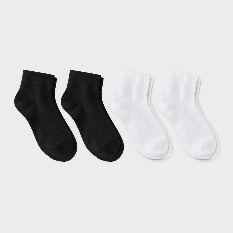 Women's Ultra Smooth Supersoft Fine Gauge Knit 4pk Ankle Socks - Auden Black/White 4-10