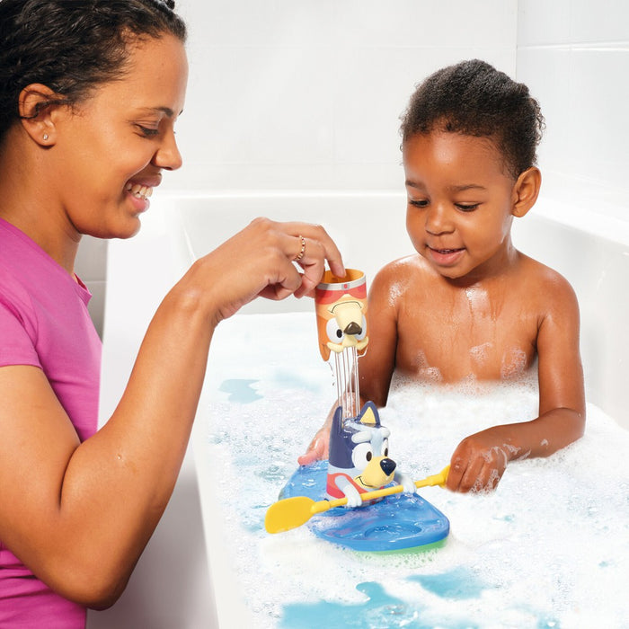 Bluey TOMY Toomies Pull and Go Canoe Bath Toy