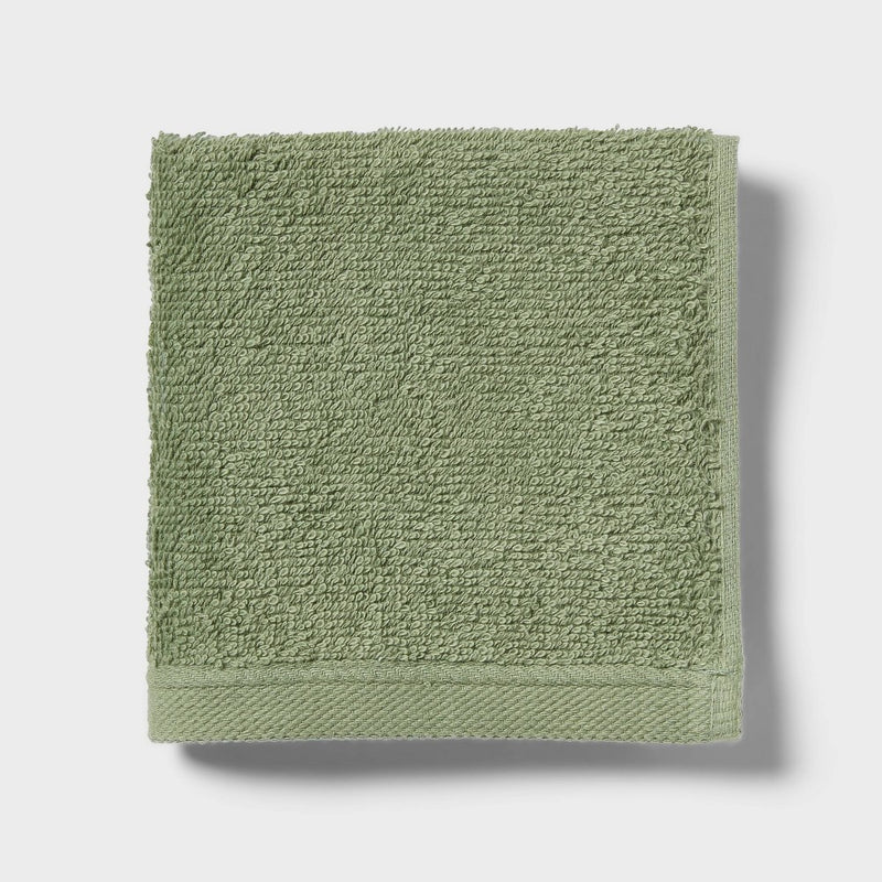 18pk Everyday Washcloths Green/White - Room Essentials