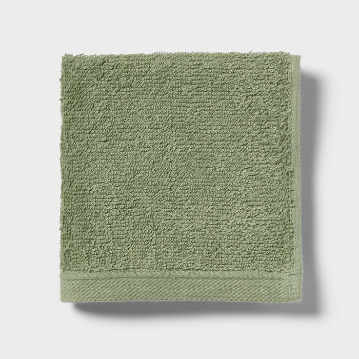 18pk Everyday Washcloths Green/White - Room Essentials