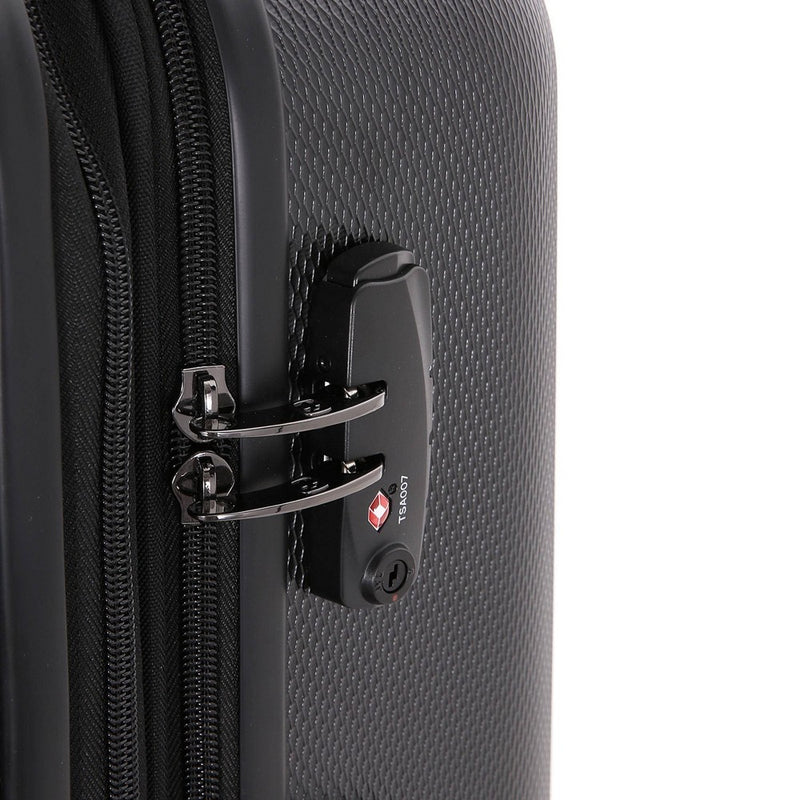 SWISSGEAR Energie Hardside Carry On Spinner Suitcase - Black